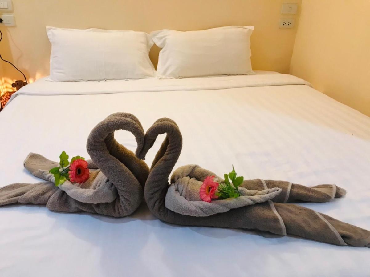 Happy Holidays Hotel Patong 外观 照片