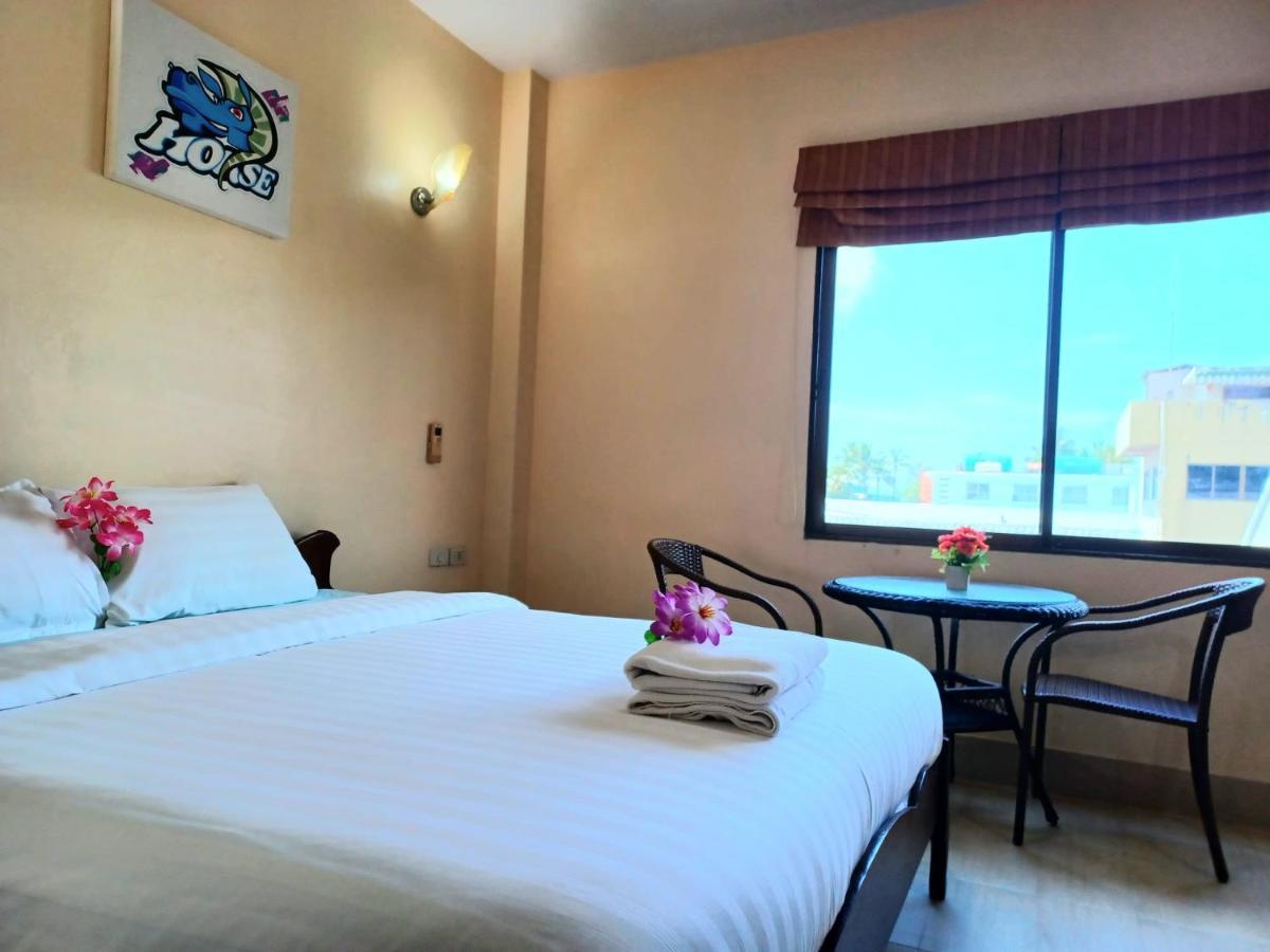Happy Holidays Hotel Patong 外观 照片