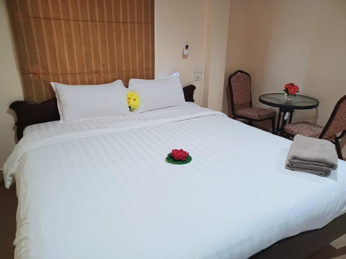 Happy Holidays Hotel Patong 外观 照片