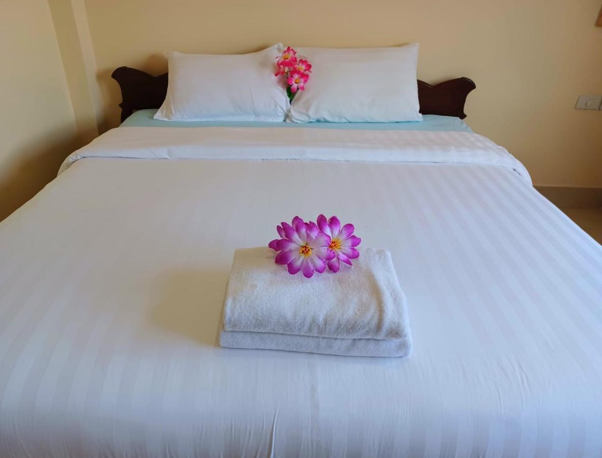 Happy Holidays Hotel Patong 外观 照片