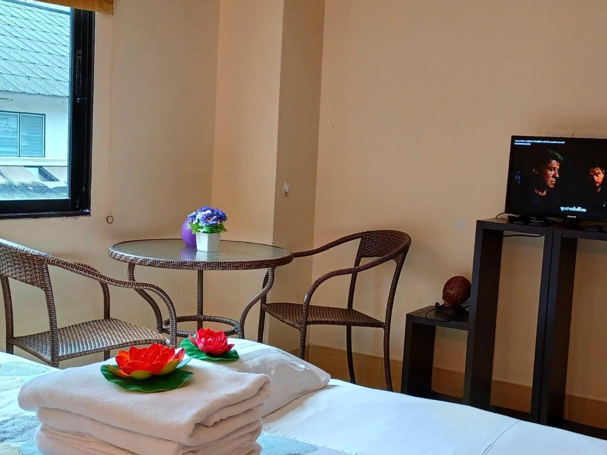 Happy Holidays Hotel Patong 外观 照片